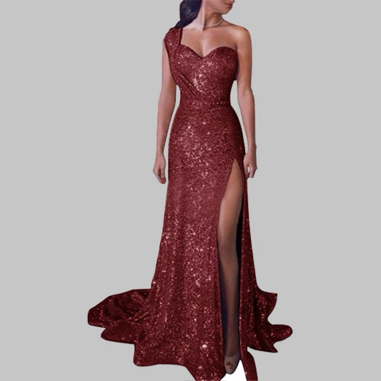 One-Shoulder Long Evening Dress with Gold Accent and Pearl Detailing, Elegant and Sexy for Formal Events.